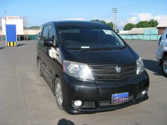 2003 Toyota Alphard Images