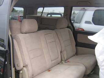 2003 Toyota Alphard Photos