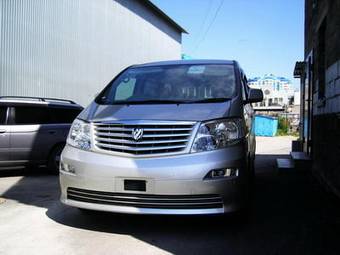 2003 Toyota Alphard Photos