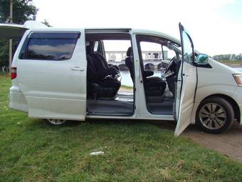 2003 Toyota Alphard Pictures