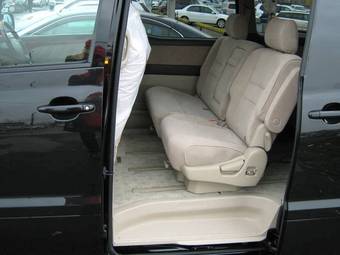 2003 Toyota Alphard Photos