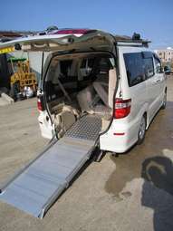 2004 Toyota Alphard