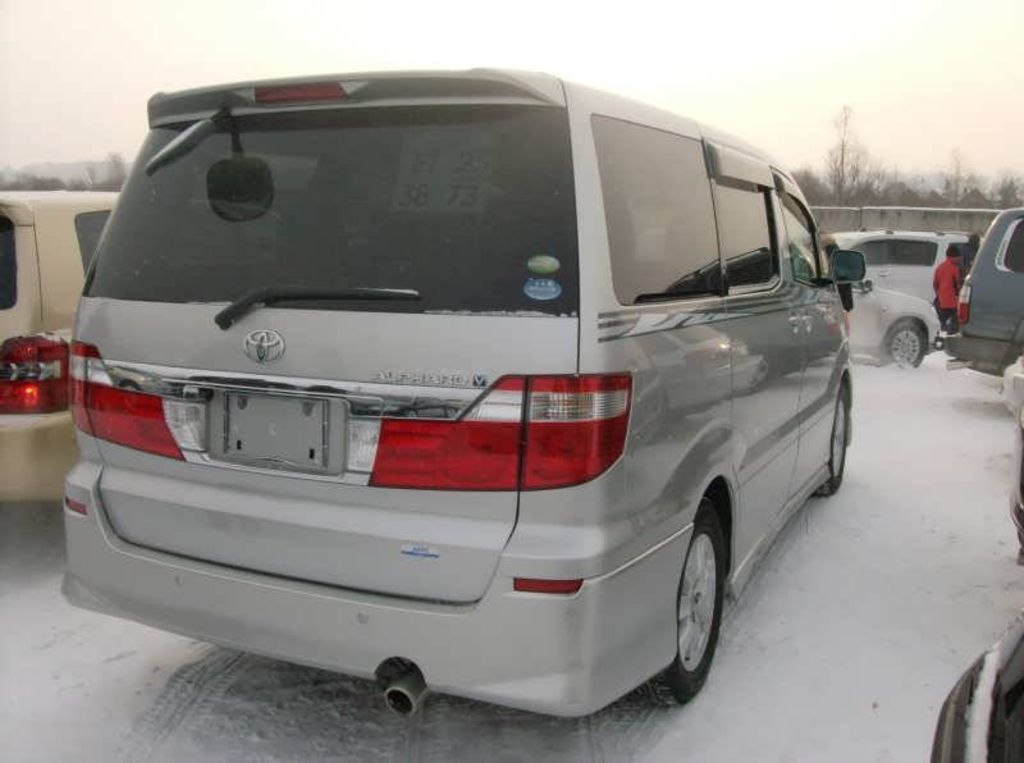 2004 Toyota Alphard