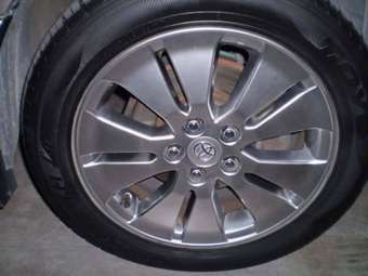 2004 Toyota Alphard Pictures