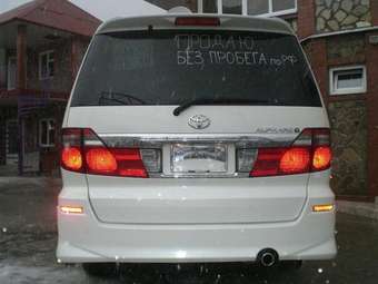 2004 Toyota Alphard Pictures