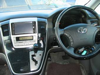 2004 Toyota Alphard Pictures