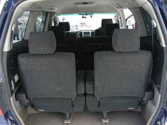 2004 Toyota Alphard Photos