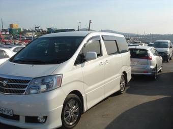 2004 Toyota Alphard Images