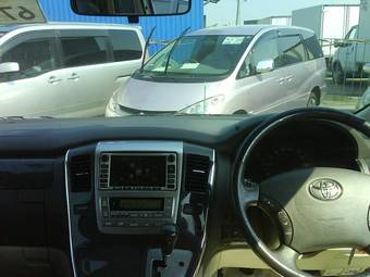 2004 Toyota Alphard Pictures