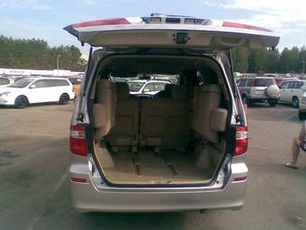 2004 Toyota Alphard Pictures