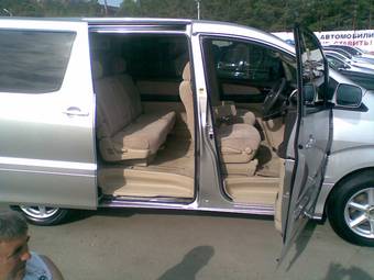 2004 Toyota Alphard Photos