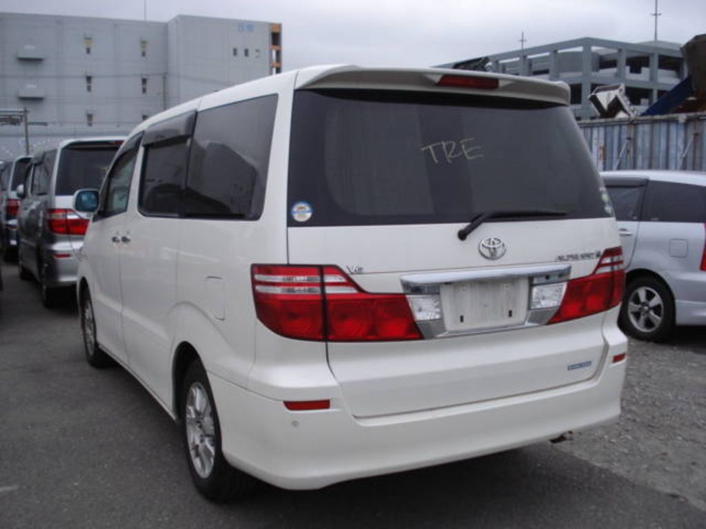 2005 Toyota Alphard