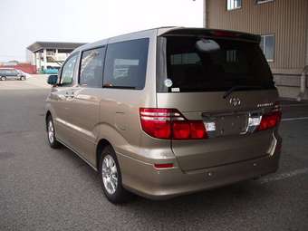 2005 Toyota Alphard Photos