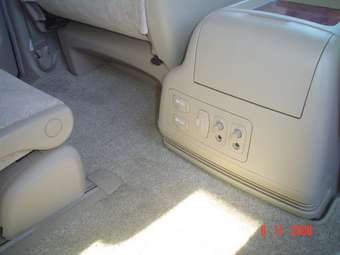 2005 Toyota Alphard Pictures