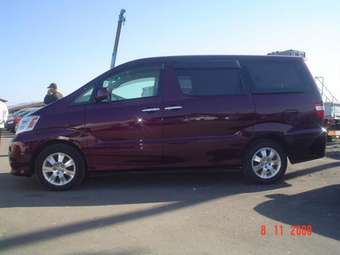 2005 Toyota Alphard Photos