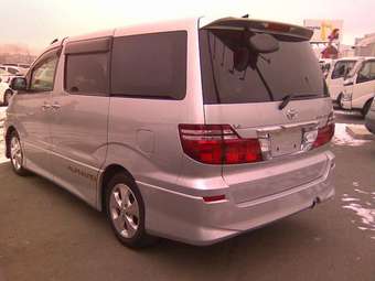 2005 Toyota Alphard Pictures