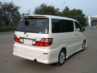 2005 Toyota Alphard Pictures