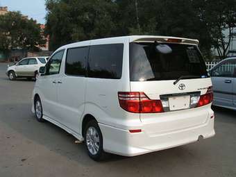 2005 Toyota Alphard Pictures