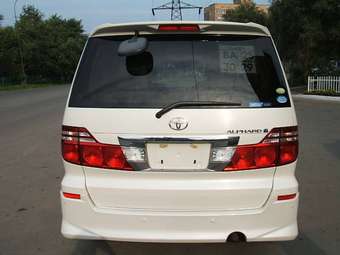 2005 Toyota Alphard Photos