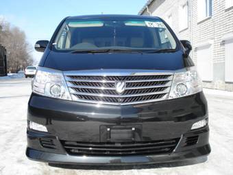 2005 Toyota Alphard Images