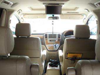 2005 Toyota Alphard Pictures