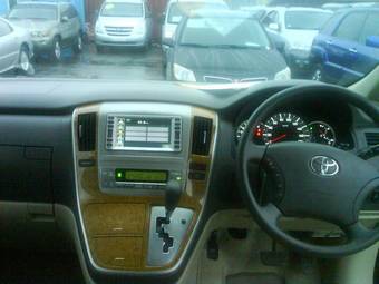 2005 Toyota Alphard Photos