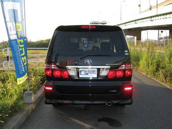 2005 Toyota Alphard Photos