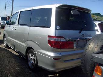 2005 Toyota Alphard Photos