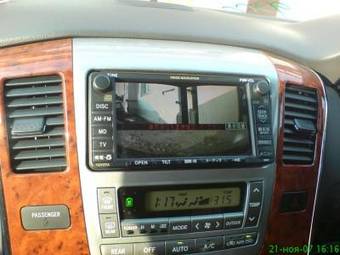 2005 Toyota Alphard Pictures