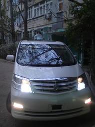 2005 Toyota Alphard Photos