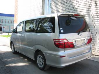 2005 Toyota Alphard Pictures