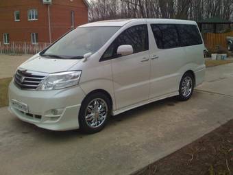 2005 Toyota Alphard Pictures