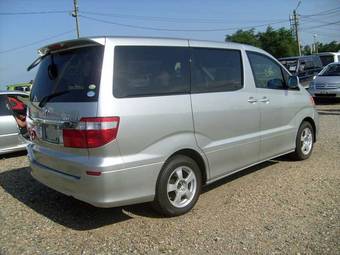 2005 Toyota Alphard Photos