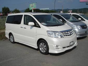 2005 Toyota Alphard Photos