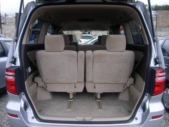 2006 Toyota Alphard Pictures