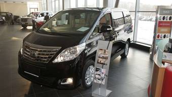 2011 Toyota Alphard Photos