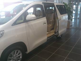 2012 Toyota Alphard Images