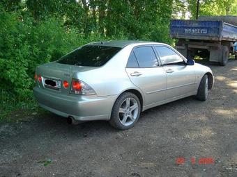 1998 Toyota Altezza Images