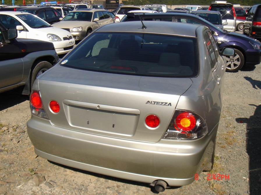 1998 Toyota Altezza Pics