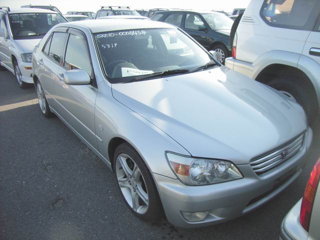 1998 Toyota Altezza Photos