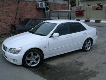 1999 Toyota Altezza