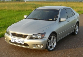 1999 Toyota Altezza