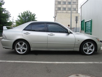 1999 Toyota Altezza