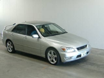 1999 Toyota Altezza