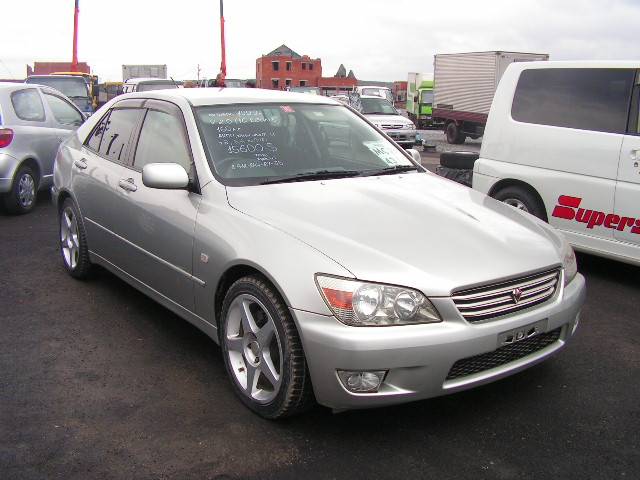 1999 Toyota Altezza