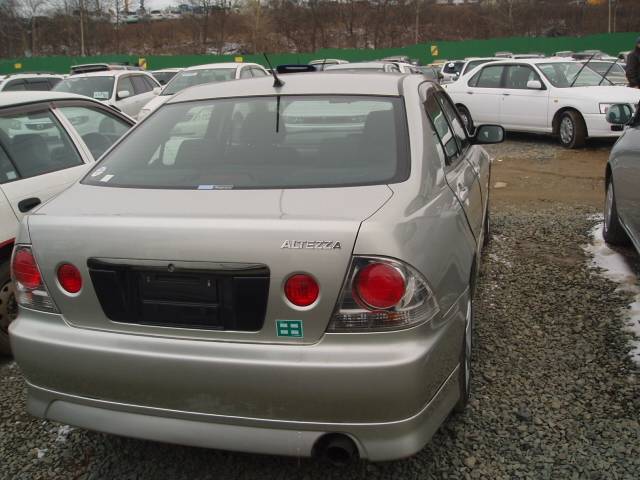 1999 Toyota Altezza