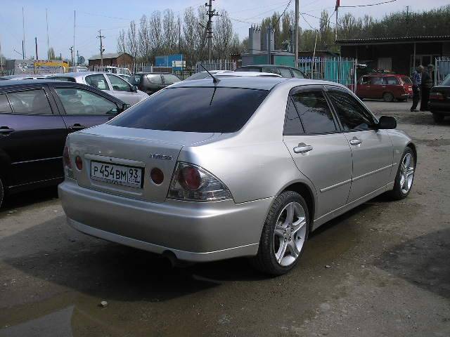 1999 Toyota Altezza