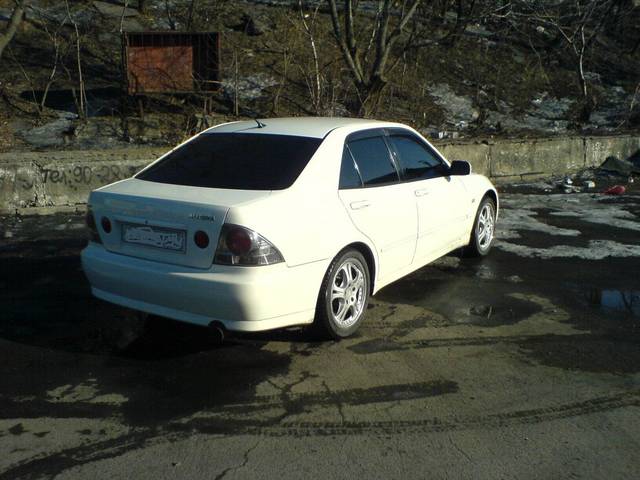 1999 Toyota Altezza