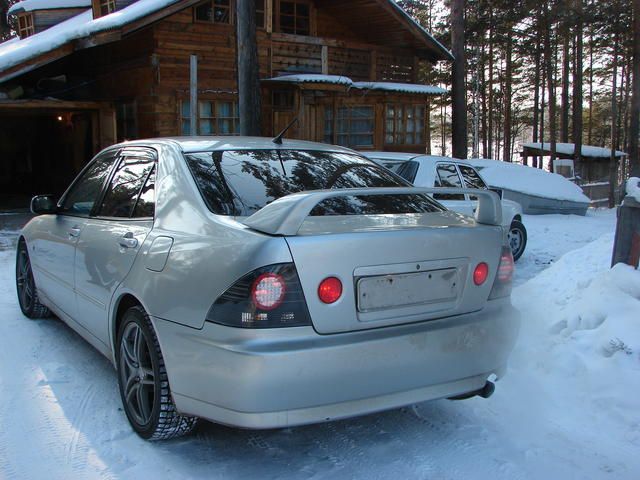 1999 Toyota Altezza