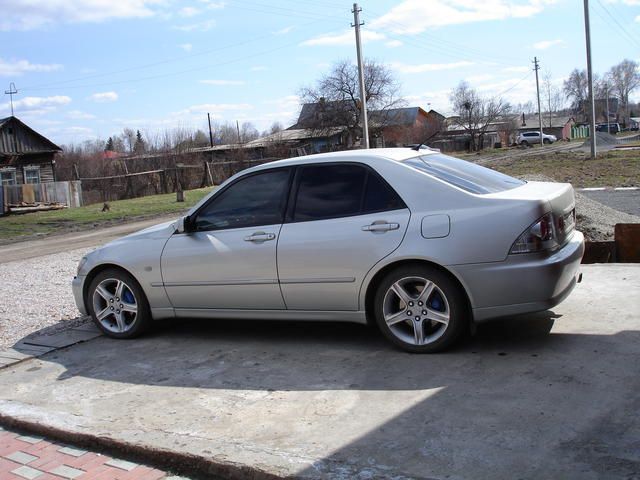 1999 Toyota Altezza